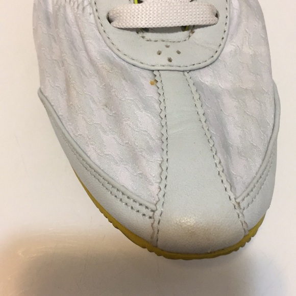 LACOSTE Sport Sneaker Compression Leather Trainer Retro Shoe Travel Compact Gym - Picture 6 of 12